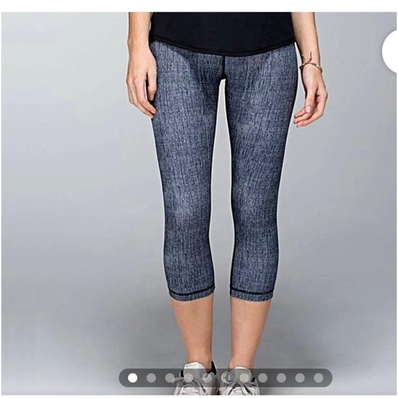 Lululemon Crop Leggings - Picture 1 of 9